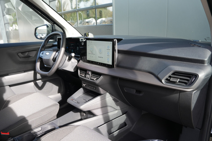 Ford E-Transit Courier Trend 46 kWh 136pk - Stoel/Stuurverwarming - Vloerplaat - Camera - Cruise - Carplay/Android - Rijklaar