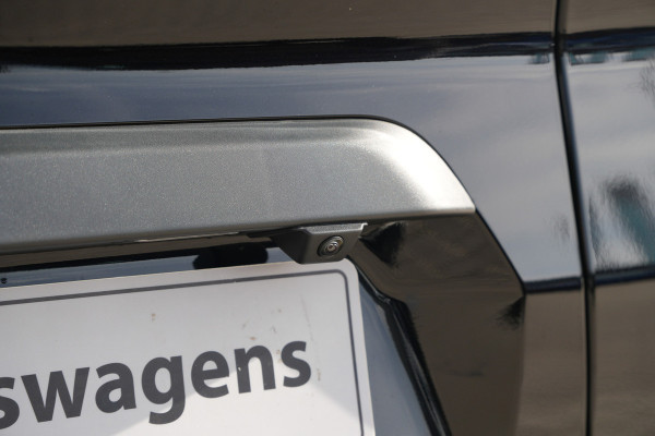 Ford E-Transit Courier Trend 46 kWh 136pk - Stoel/Stuurverwarming - Vloerplaat - Camera - Cruise - Carplay/Android - Rijklaar