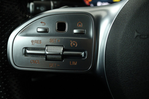 Mercedes-Benz C-Klasse Estate 200 Premium Plus Pack (PANORAMADAK, CAMERA, STOELVERWARMING, ELEKTR STOELEN, NAVIGATIE)