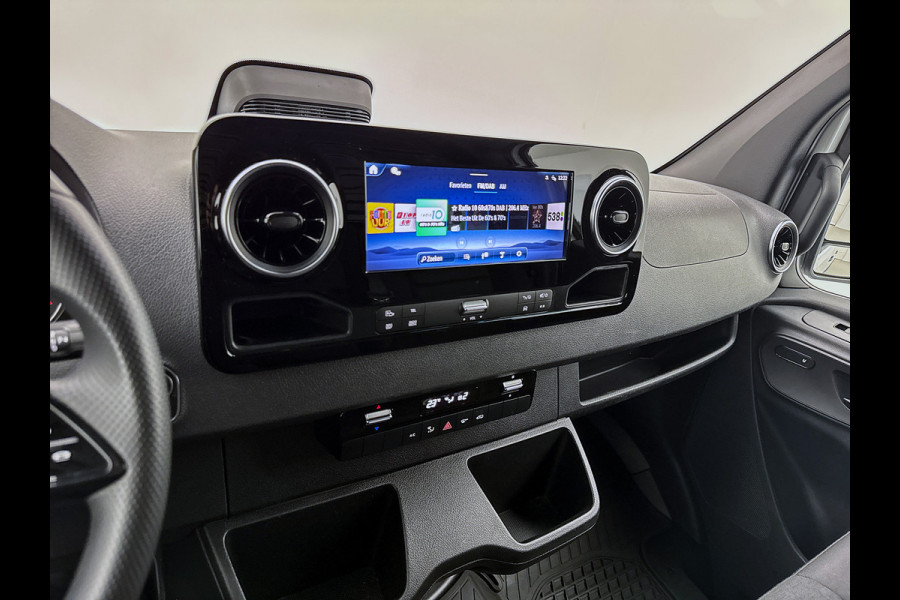 Mercedes-Benz Sprinter 317 CDI L2H2 RWD Automaat Led Camera Betimmering Luchtgeveerde stoel 24m Certified garantie
