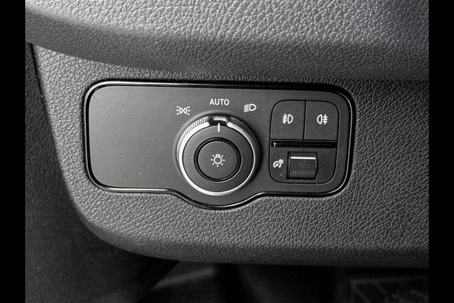 Mercedes-Benz Sprinter 317 CDI L2H2 RWD Automaat Led Camera Betimmering Luchtgeveerde stoel 24m Certified garantie