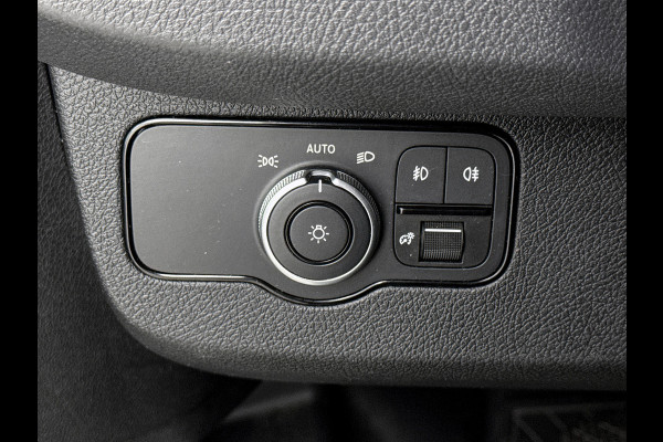 Mercedes-Benz Sprinter 317 CDI L2H2 RWD Automaat Led Camera Betimmering Luchtgeveerde stoel 24m Certified garantie