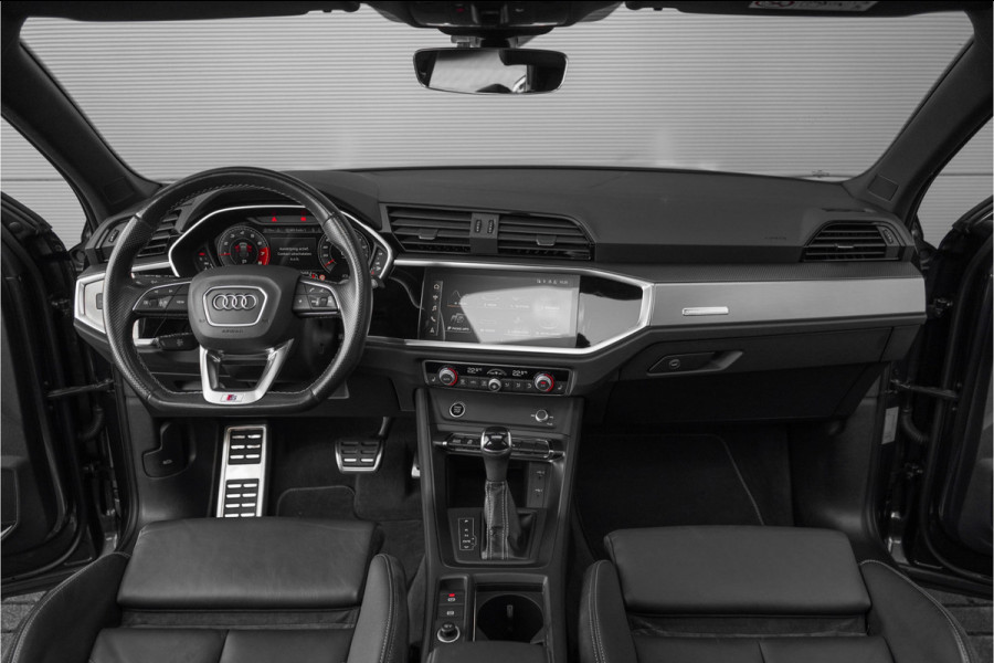 Audi Q3 Sportback 35 TFSI S Edition Pano Camera Keyless 21"