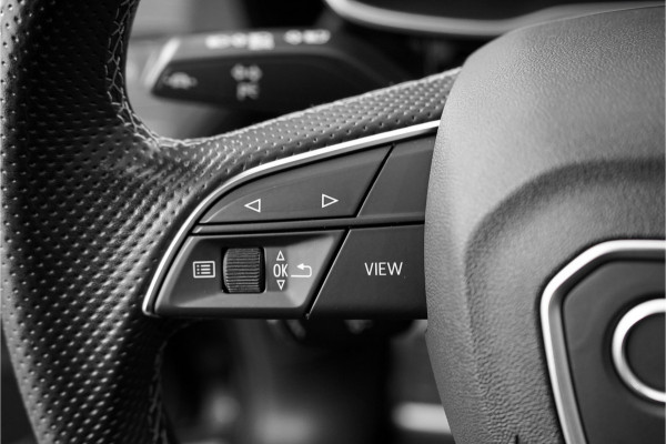 Audi Q3 Sportback 35 TFSI S Edition Pano Camera Keyless 21"