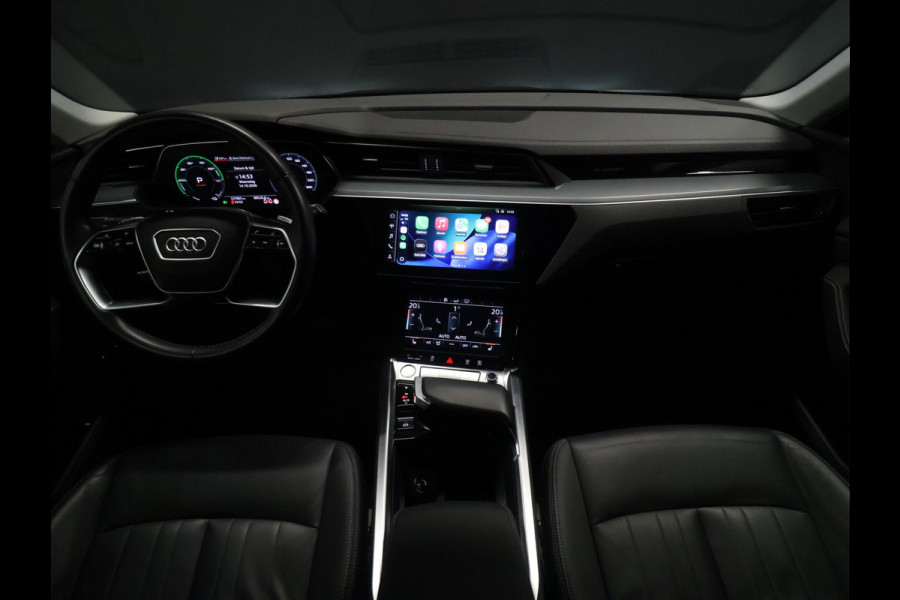 Audi e-tron 55 quattro Business edition Plus 95 kWh [SCHUIFKANTELDAK, APPLE CARPLAY, ANDROID,  ADAPTIVE CRUISE CONTROL, STOELVERWARMING, MEMORY SEATS, DIGITAL DASH, PDC V+A, LEDER, ELEKTRISCHE ACHTERKLEP, NAVIGATIE, CLIMATE CONTROL, NIEUWSTAAT