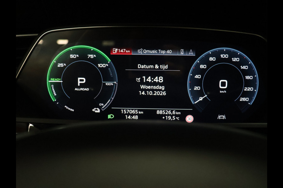 Audi e-tron 55 quattro Business edition Plus 95 kWh [SCHUIFKANTELDAK, APPLE CARPLAY, ANDROID,  ADAPTIVE CRUISE CONTROL, STOELVERWARMING, MEMORY SEATS, DIGITAL DASH, PDC V+A, LEDER, ELEKTRISCHE ACHTERKLEP, NAVIGATIE, CLIMATE CONTROL, NIEUWSTAAT