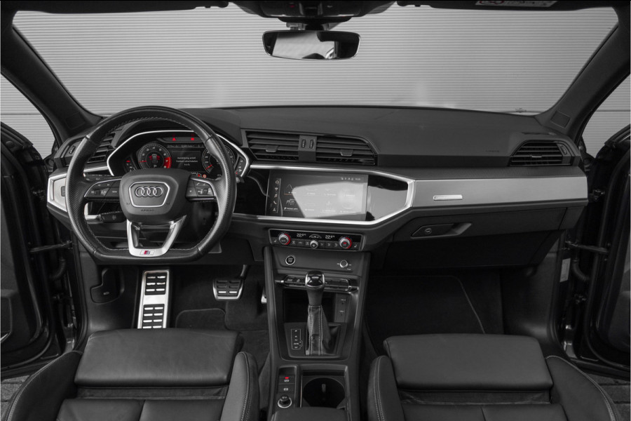 Audi Q3 Sportback 35 TFSI S Edition Pano Camera Keyless 21"