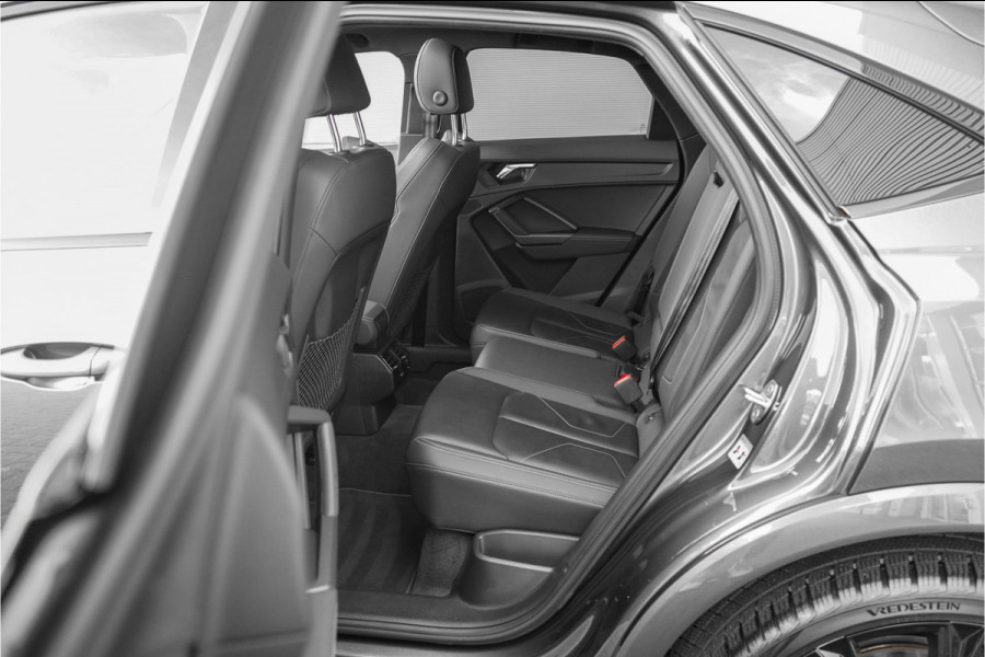 Audi Q3 Sportback 35 TFSI S Edition Pano Camera Keyless 21"