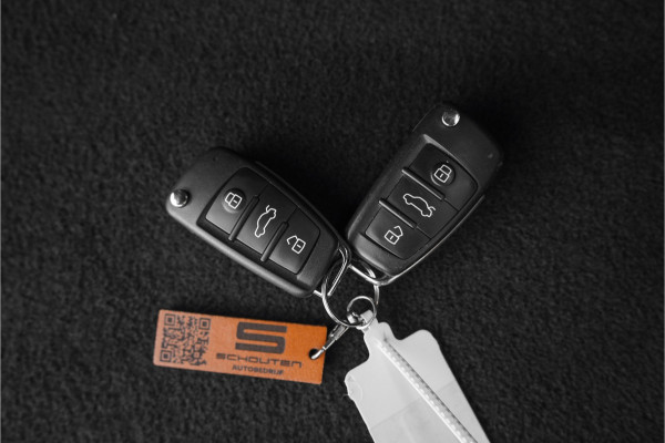 Audi Q3 Sportback 35 TFSI S Edition Pano Camera Keyless 21"