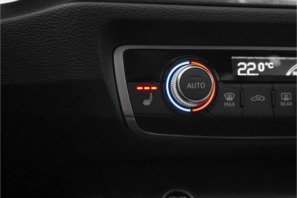 Audi Q3 Sportback 35 TFSI S Edition Pano Camera Keyless 21"