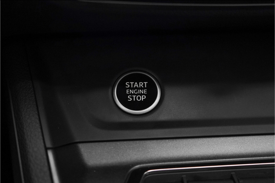 Audi Q3 Sportback 35 TFSI S Edition Pano Camera Keyless 21"