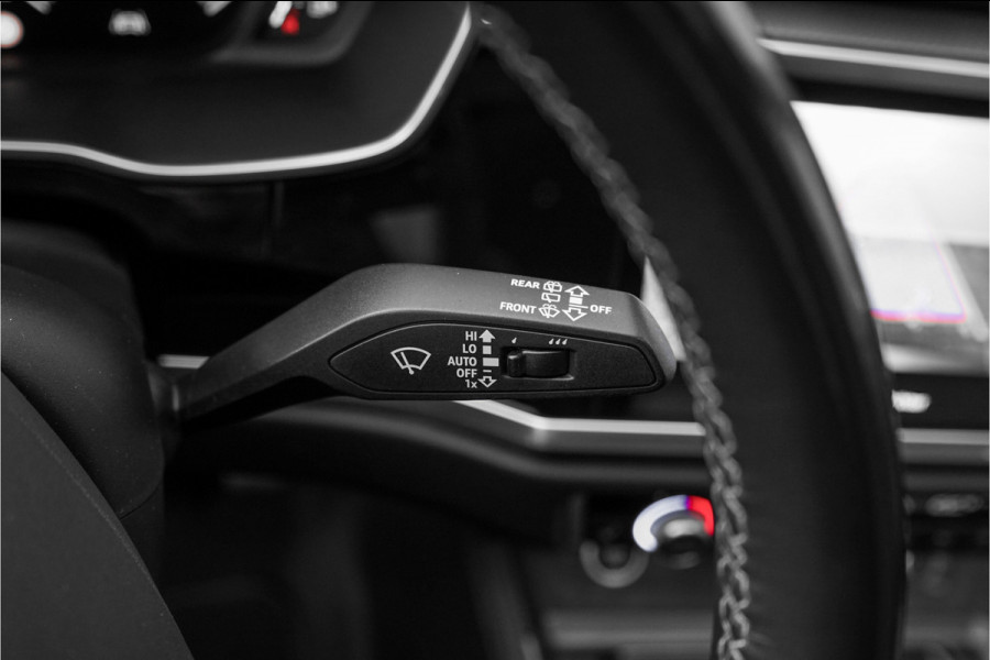 Audi Q3 Sportback 35 TFSI S Edition Pano Camera Keyless 21"