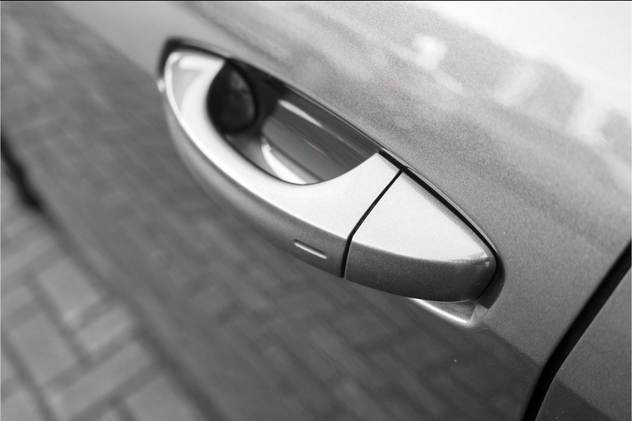 Audi Q3 Sportback 35 TFSI S Edition Pano Camera Keyless 21"