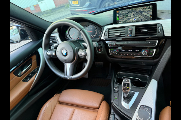 BMW 3 Serie Touring 320i 2018 M-SPORT LEDER NAP LUXE CARPLAY