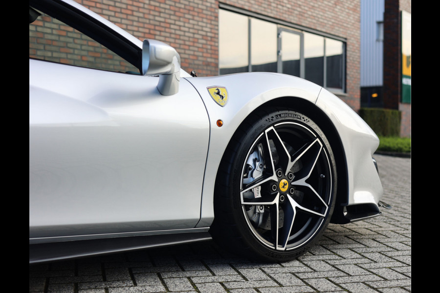 Ferrari 488 3.9 Pista Spider HELE | Atelier - Garantie