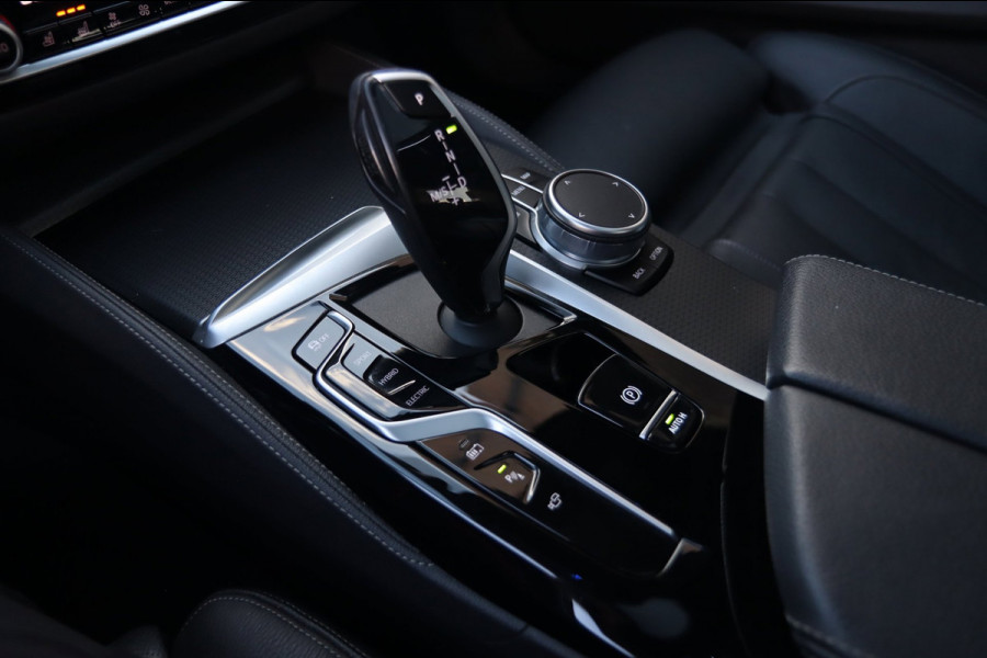 BMW 5 Serie 530e High Executive M Sport / PANO / HK / 360 / MEMORY / LEDER