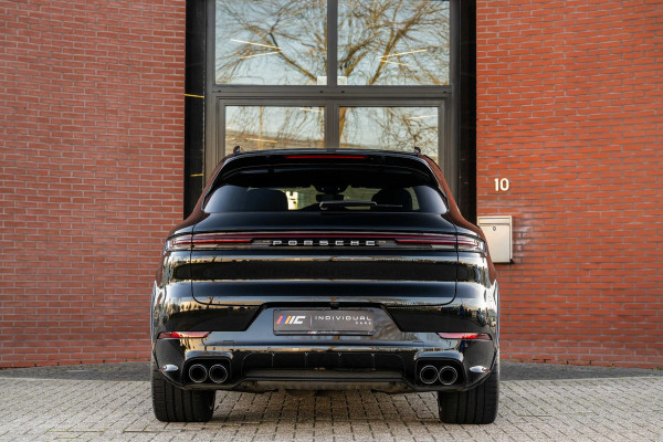 Porsche Cayenne 3.0 E-Hybrid Sport-Design Sportuitlaat Display
