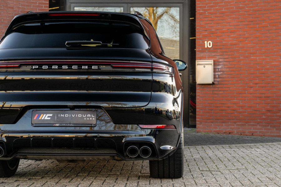Porsche Cayenne 3.0 E-Hybrid Sport-Design Sportuitlaat Display