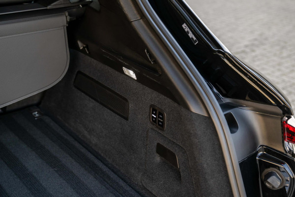 Porsche Cayenne 3.0 E-Hybrid Sport-Design Sportuitlaat Display