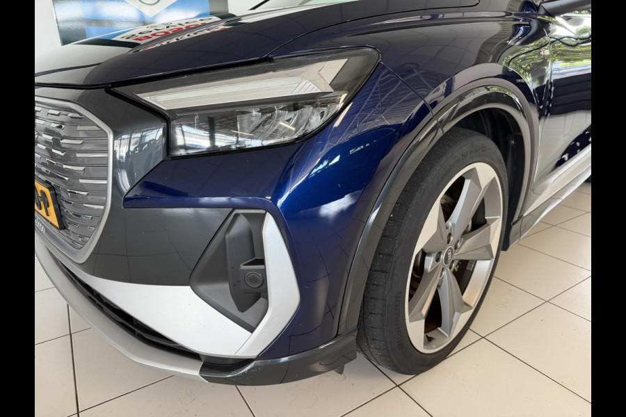 Audi Q4 e-tron 40 Launch edition S Competition 77 kWh Panoramadak / Carplay / Adaptive Cruise / HUD /