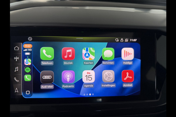 Audi Q4 e-tron 40 Launch edition S Competition 77 kWh Panoramadak / Carplay / Adaptive Cruise / HUD /