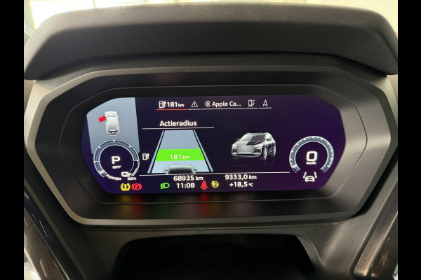 Audi Q4 e-tron 40 Launch edition S Competition 77 kWh Panoramadak / Carplay / Adaptive Cruise / HUD /