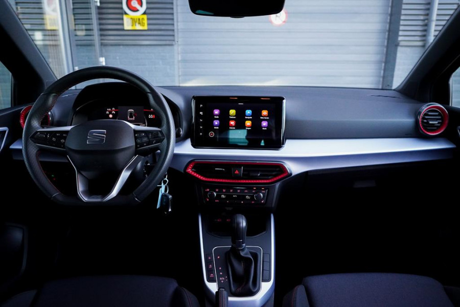 Seat Arona 1.0 EcoTSI FR Anniversary Aut / Carplay / Virtual / Stoelverwarming