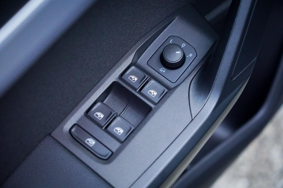 Seat Arona 1.0 EcoTSI FR Anniversary Aut / Carplay / Virtual / Stoelverwarming