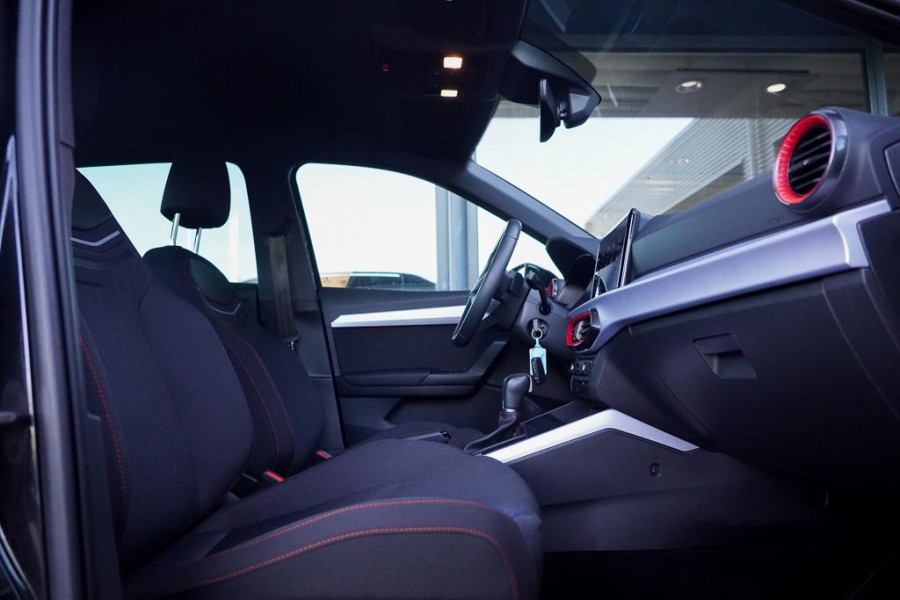 Seat Arona 1.0 EcoTSI FR Anniversary Aut / Carplay / Virtual / Stoelverwarming