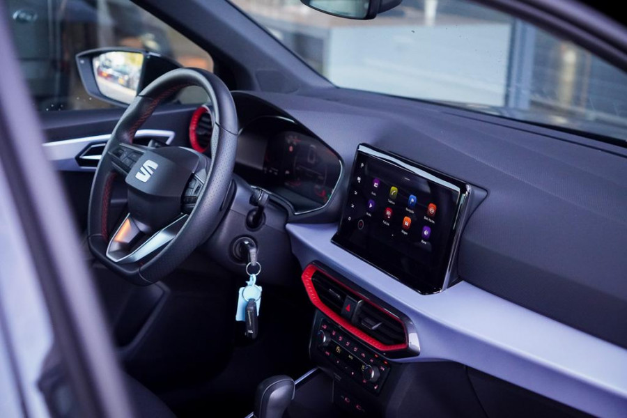 Seat Arona 1.0 EcoTSI FR Anniversary Aut / Carplay / Virtual / Stoelverwarming