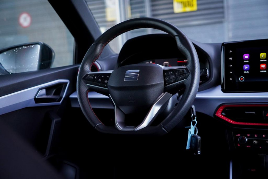 Seat Arona 1.0 EcoTSI FR Anniversary Aut / Carplay / Virtual / Stoelverwarming