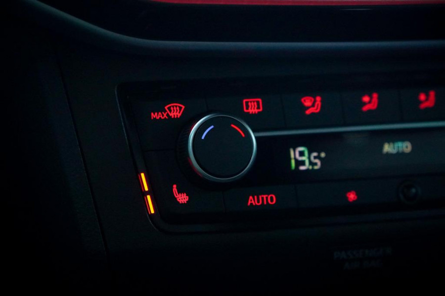Seat Arona 1.0 EcoTSI FR Anniversary Aut / Carplay / Virtual / Stoelverwarming