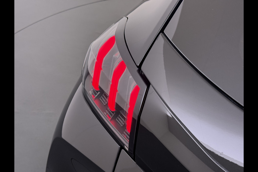 Peugeot e-208 EV GT 350 Panoramadak 360°Camera Navi Ecc Apple Carplay Android Auto Cruise Control Led Pdc Privacy Glas Isofix DAB Bluetooth Lmv 17" Regen-Lichtsensor 1e Eigenaar Origineel Nederlandse Auto