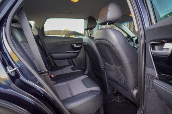 Kia Niro 1.6 GDi Hybrid DynamicLine / Trekhaak / Half Leder / Navi
