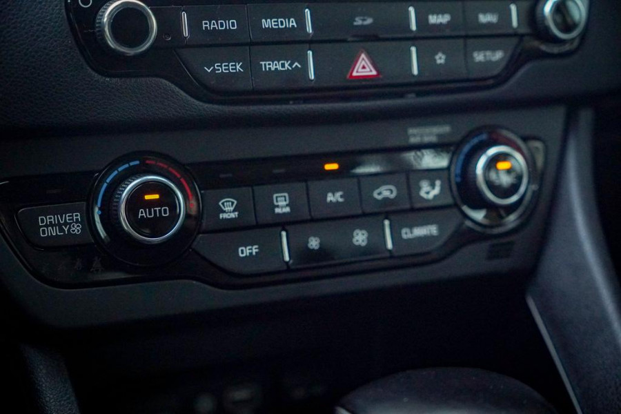Kia Niro 1.6 GDi Hybrid DynamicLine / Trekhaak / Half Leder / Navi
