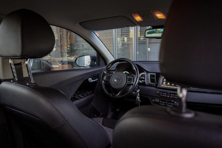 Kia Niro 1.6 GDi Hybrid DynamicLine / Trekhaak / Half Leder / Navi
