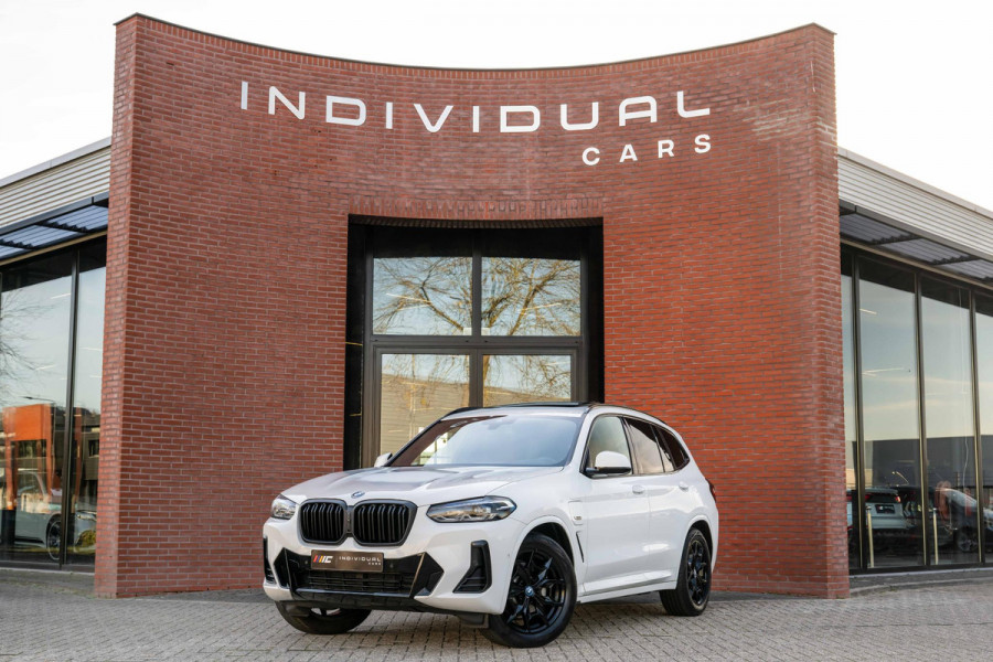 BMW X3 xDrive30e M-Sport Pano HuD Trekhaak Camera 94% SOH