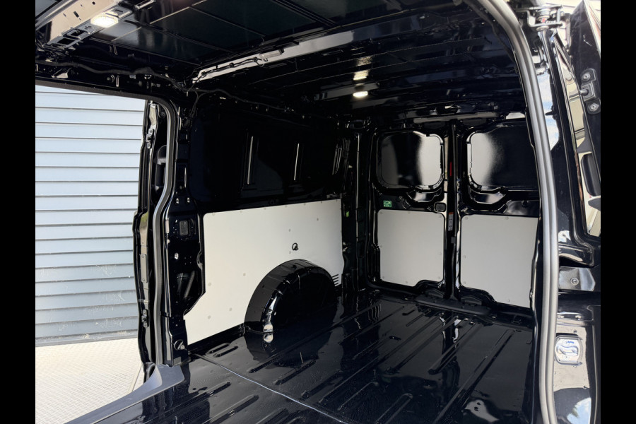 Ford E-Transit Custom 340 L2H1 Limited 71 kWh Next Level Edition | B&O Audio | 360 Camera | 2x Schuifdeur | Direct rijden!