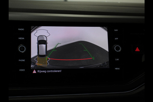 Volkswagen Taigo 1.5 TSI 150pk R-Line + Automaat Navigatie Apple Carplay/Android Auto Camera Parkeer sensoren Adaptive Cruise Control Climate Control Lichtmetalen velgen 18" Verwarmde voorstoelen digitale cockpit Dab Led