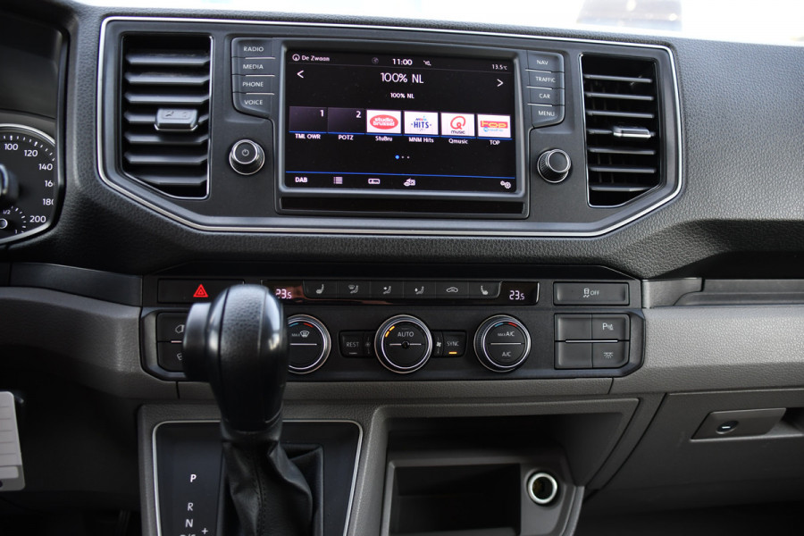 Volkswagen Crafter 35 2.0 TDI L4H3 4Motion Black Edition Full Options! Camera, Adaptieve Cruise, Carplay, 2 x Schuifdeur, LED, Automaat, Dodehoek, Uniek!