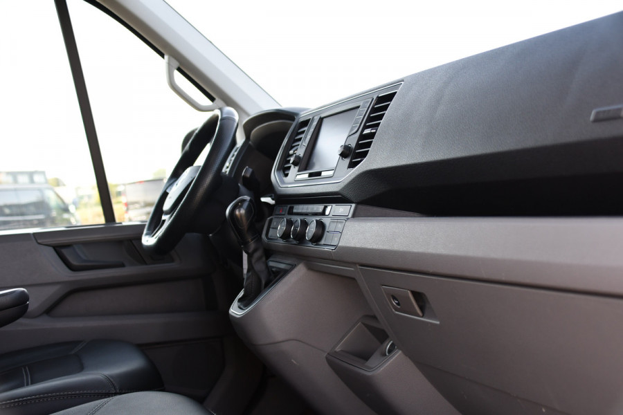 Volkswagen Crafter 35 2.0 TDI L4H3 4Motion Black Edition Full Options! Camera, Adaptieve Cruise, Carplay, 2 x Schuifdeur, LED, Automaat, Dodehoek, Uniek!