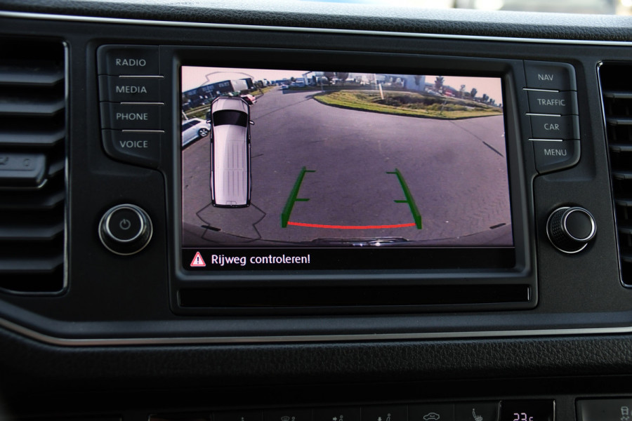 Volkswagen Crafter 35 2.0 TDI L4H3 4Motion Black Edition Full Options! Camera, Adaptieve Cruise, Carplay, 2 x Schuifdeur, LED, Automaat, Dodehoek, Uniek!