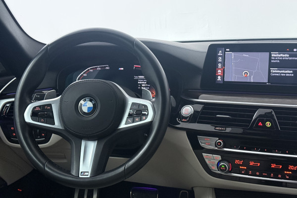 BMW 5 Serie 520i High Executive Edition (STOELVERWARMING, H/K AUDIO, ELEKTR STOELEN, SFEERVERLICHTING)