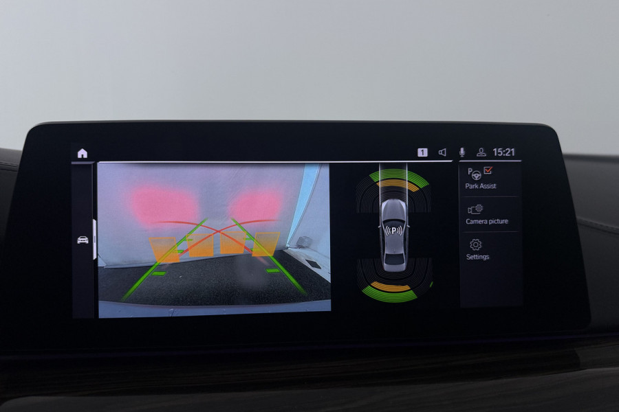 BMW 5 Serie 520i High Executive Edition (STOELVERWARMING, H/K AUDIO, ELEKTR STOELEN, SFEERVERLICHTING)