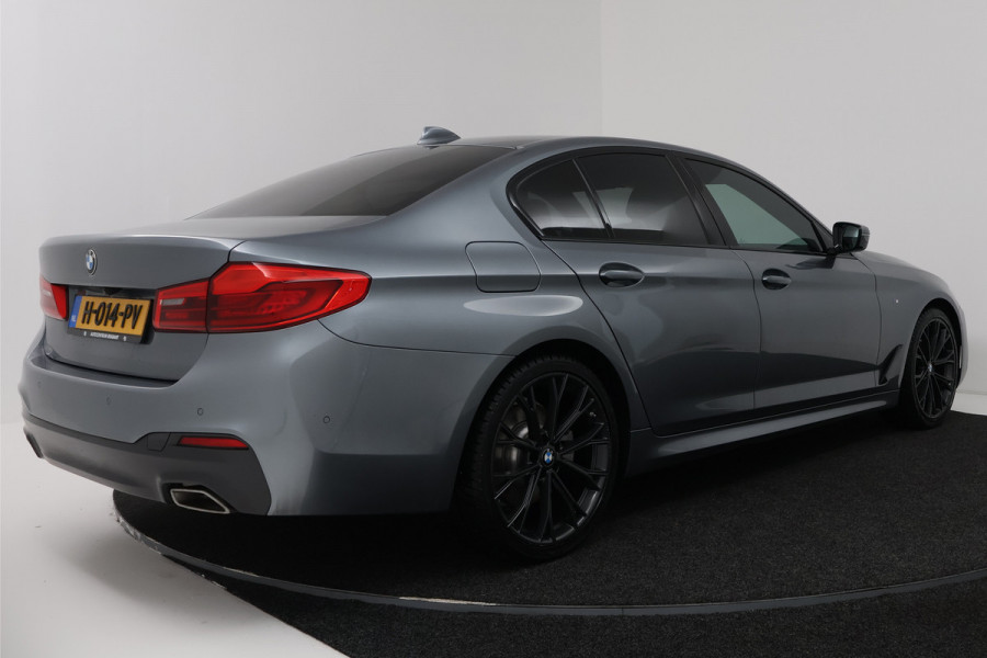 BMW 5 Serie 520i High Executive Edition (STOELVERWARMING, H/K AUDIO, ELEKTR STOELEN, SFEERVERLICHTING)