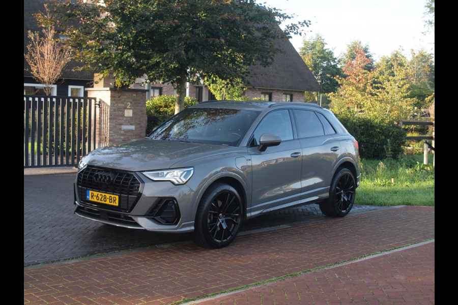 Audi Q3 45 TFSI e S edition | S-Line | Sonos Geluidinstallatie | Black Optic | ACC | NL-Auto |