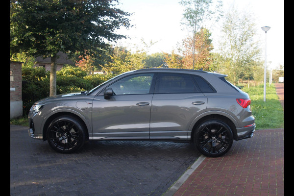 Audi Q3 45 TFSI e S edition | S-Line | Sonos Geluidinstallatie | Black Optic | ACC | NL-Auto |