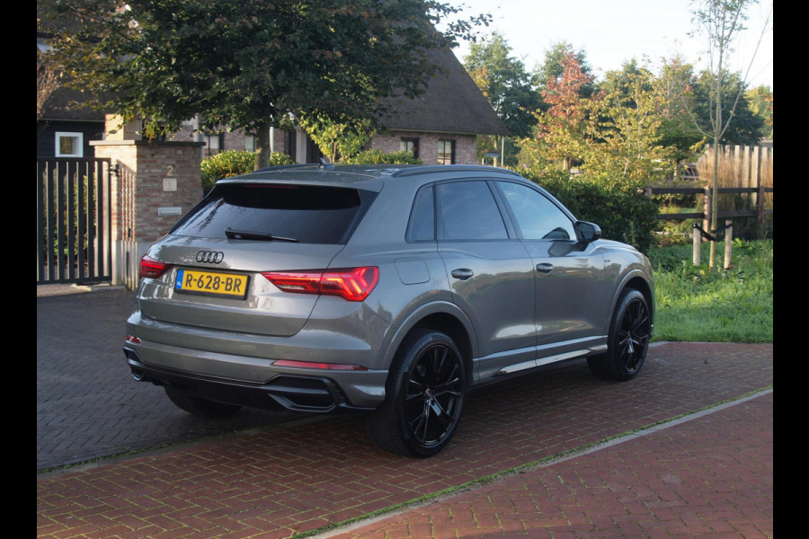 Audi Q3 45 TFSI e S edition | S-Line | Sonos Geluidinstallatie | Black Optic | ACC | NL-Auto |