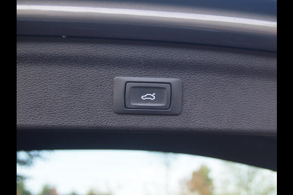 Audi Q3 45 TFSI e S edition | S-Line | Sonos Geluidinstallatie | Black Optic | ACC | NL-Auto |