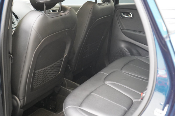 Renault Captur 0.9 TCe Edition One | Trekhaak | Leder | Blind-Spot | Stoelverwarming | Lm velgen